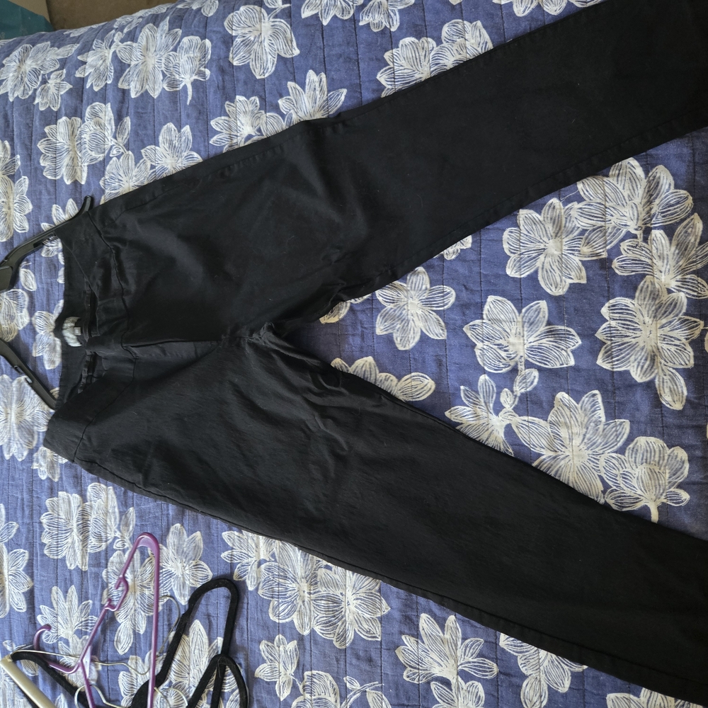 Taylor Women's Black Skinny Pants